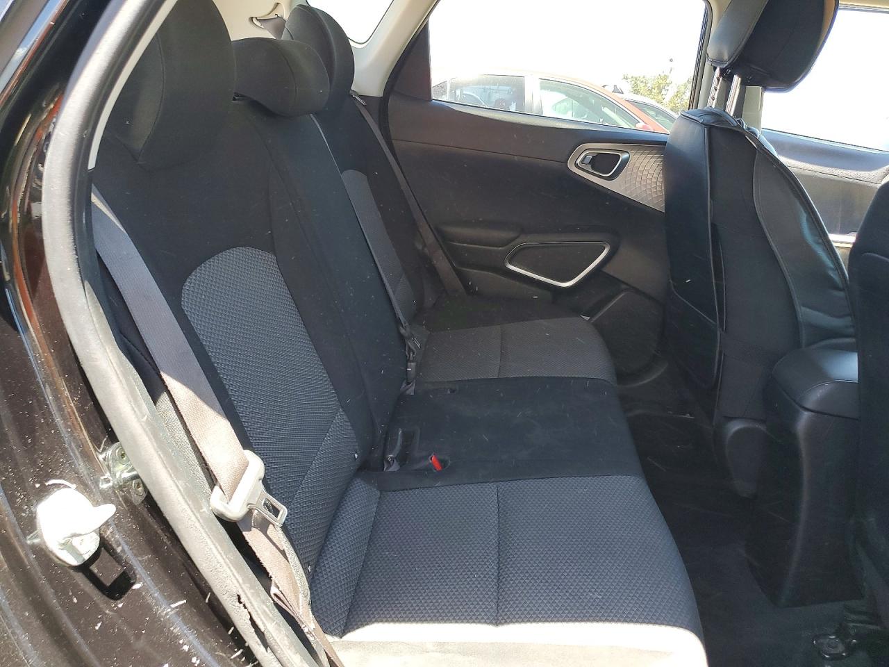 Kia Soul Lx