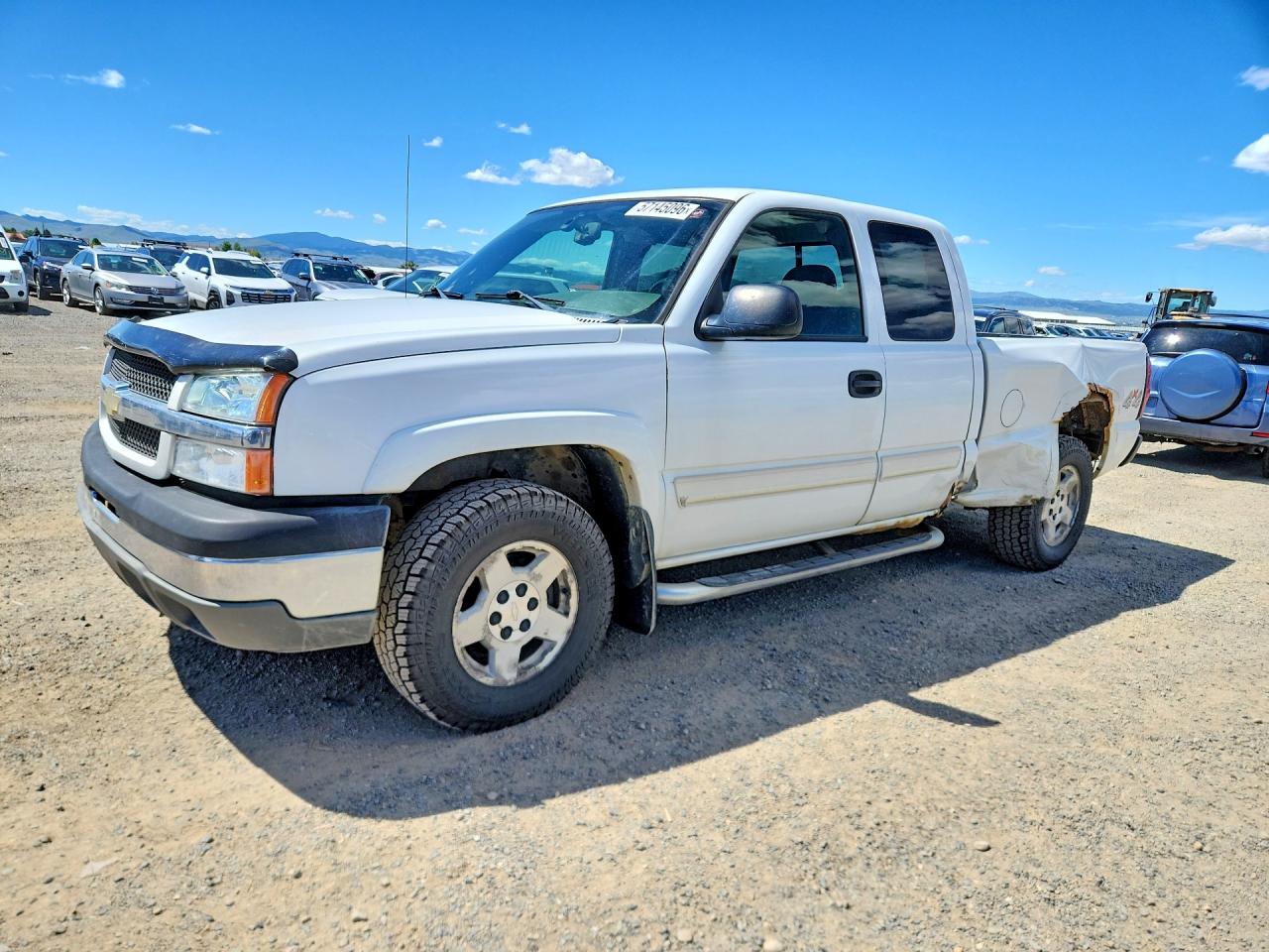 Salvage Chevrolet Silverado Image