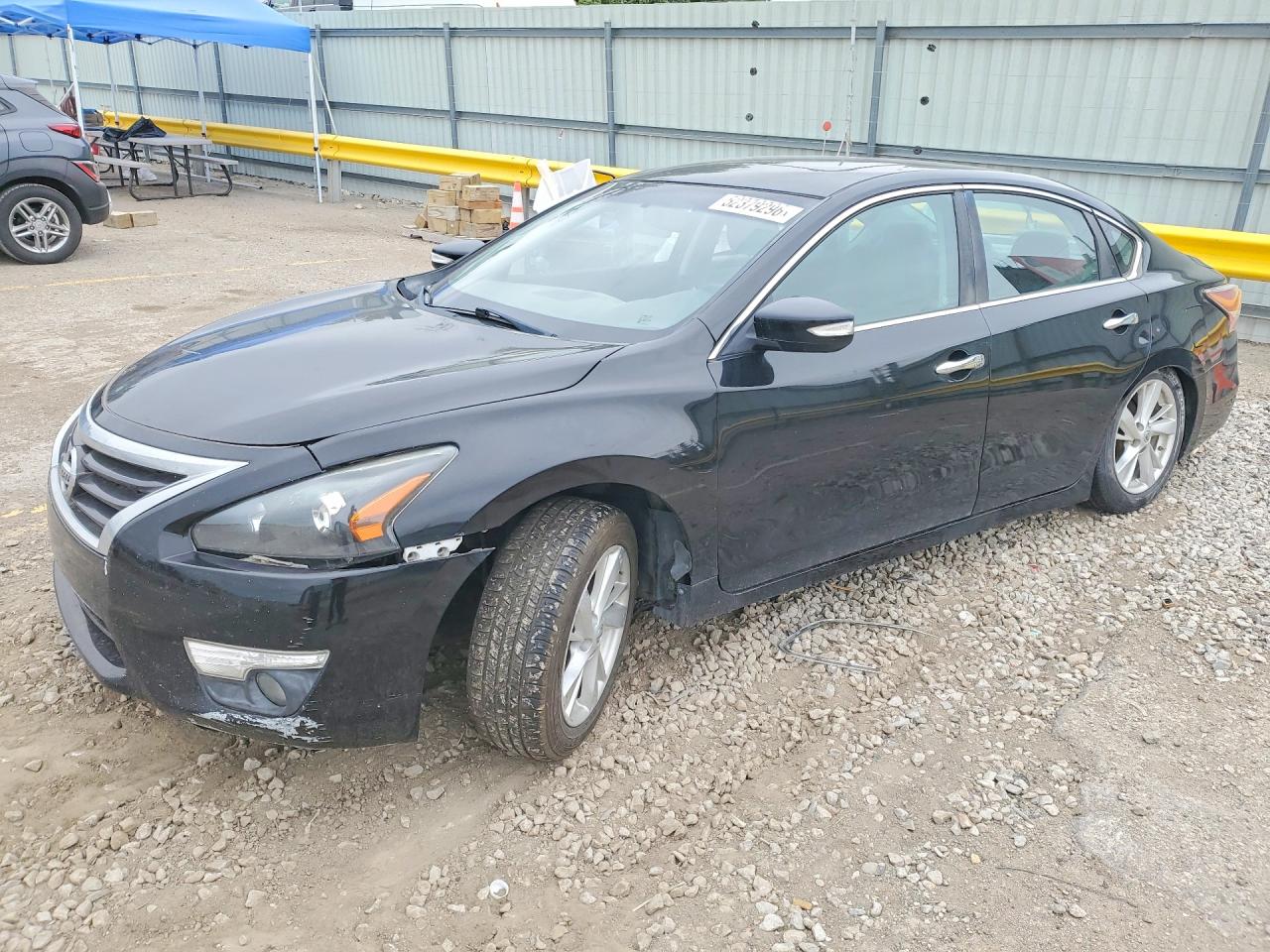 Salvage Nissan Altima Image