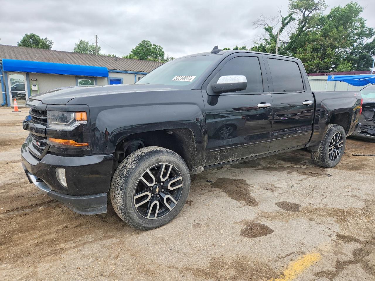Salvage Chevrolet Silverado Image