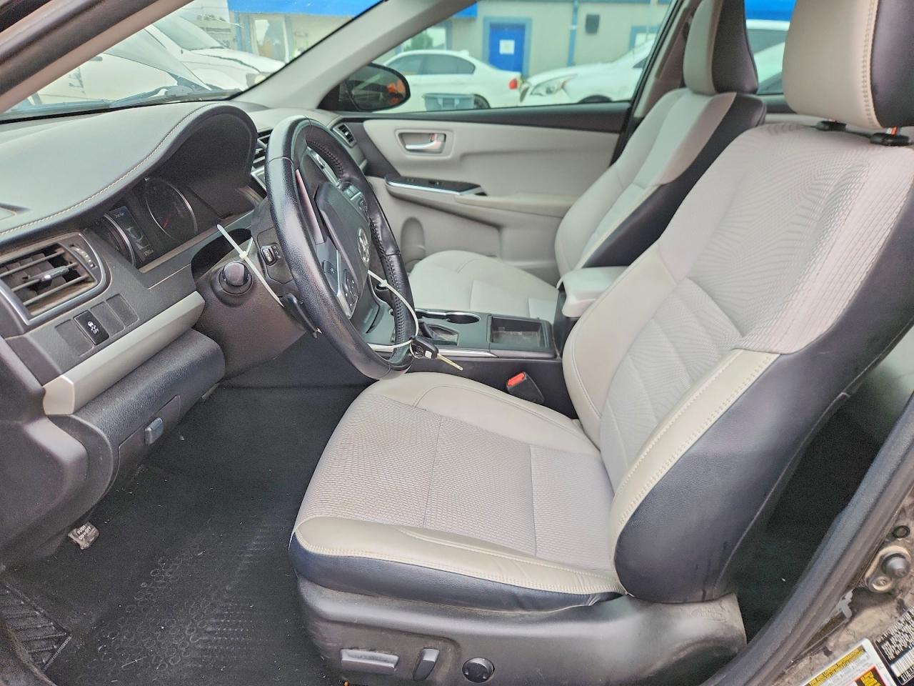 Toyota Camry Se