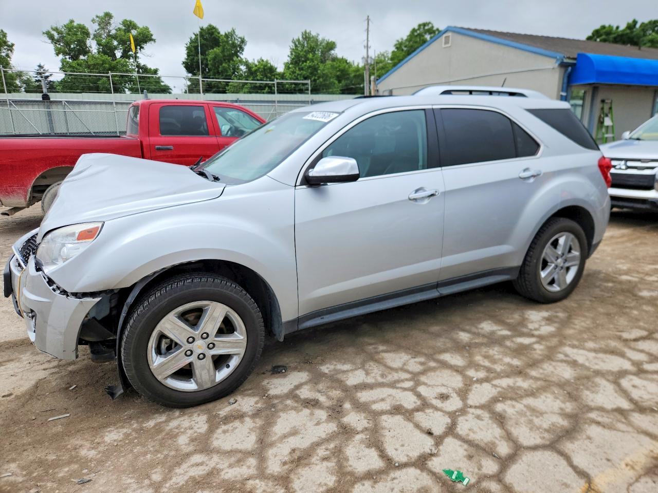 Salvage Chevrolet Equinox Image
