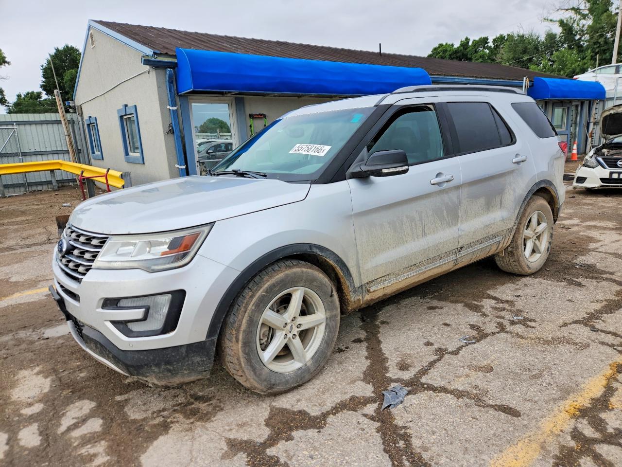 Salvage Ford Explorer Image