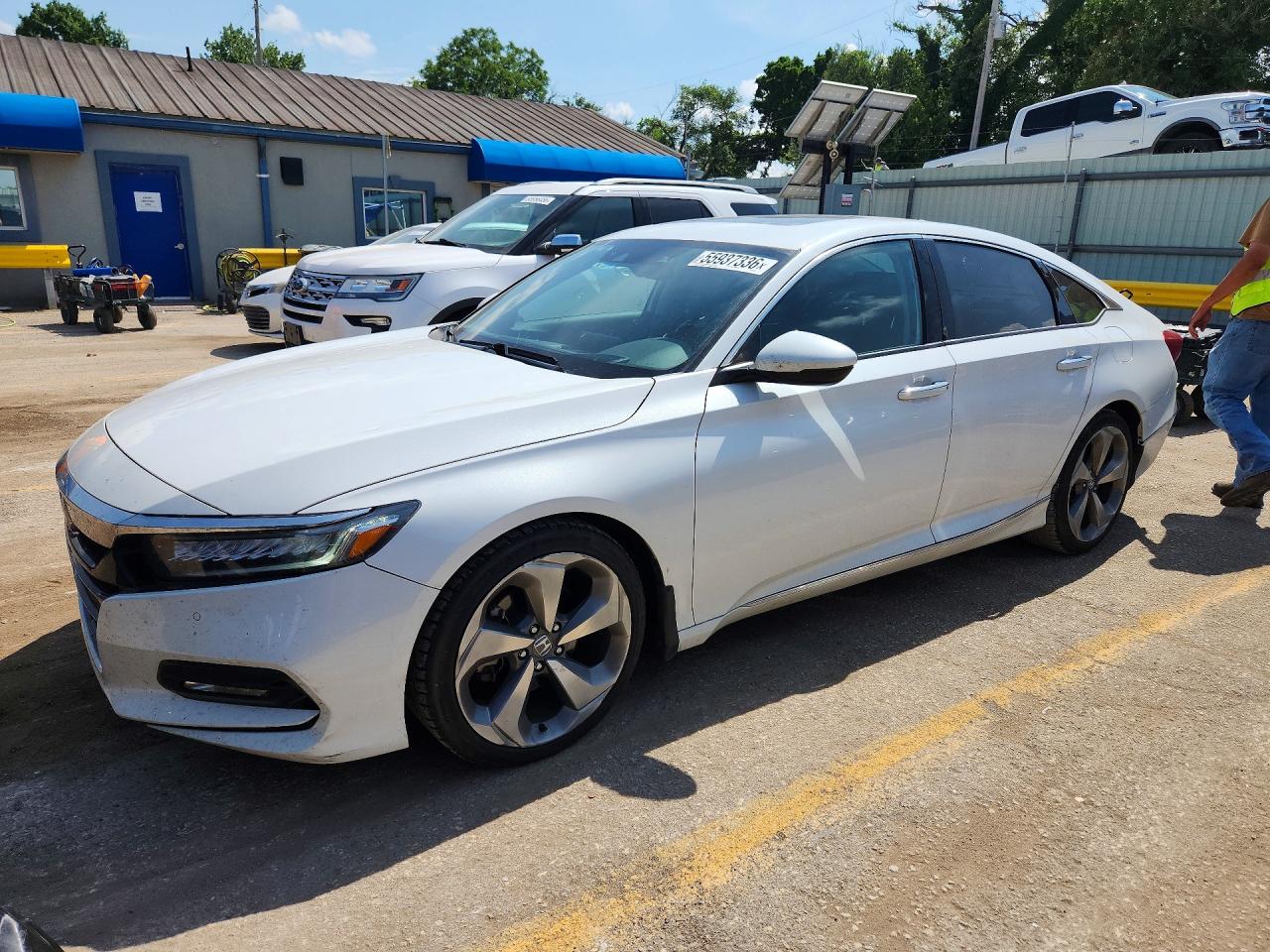 Salvage Honda Accord Image