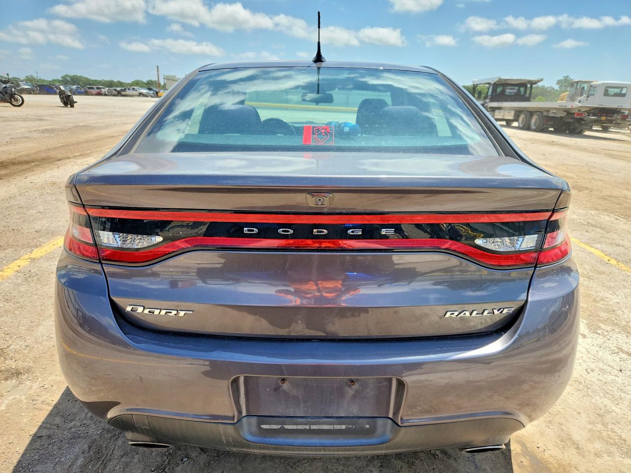 Dodge Dart Sxt