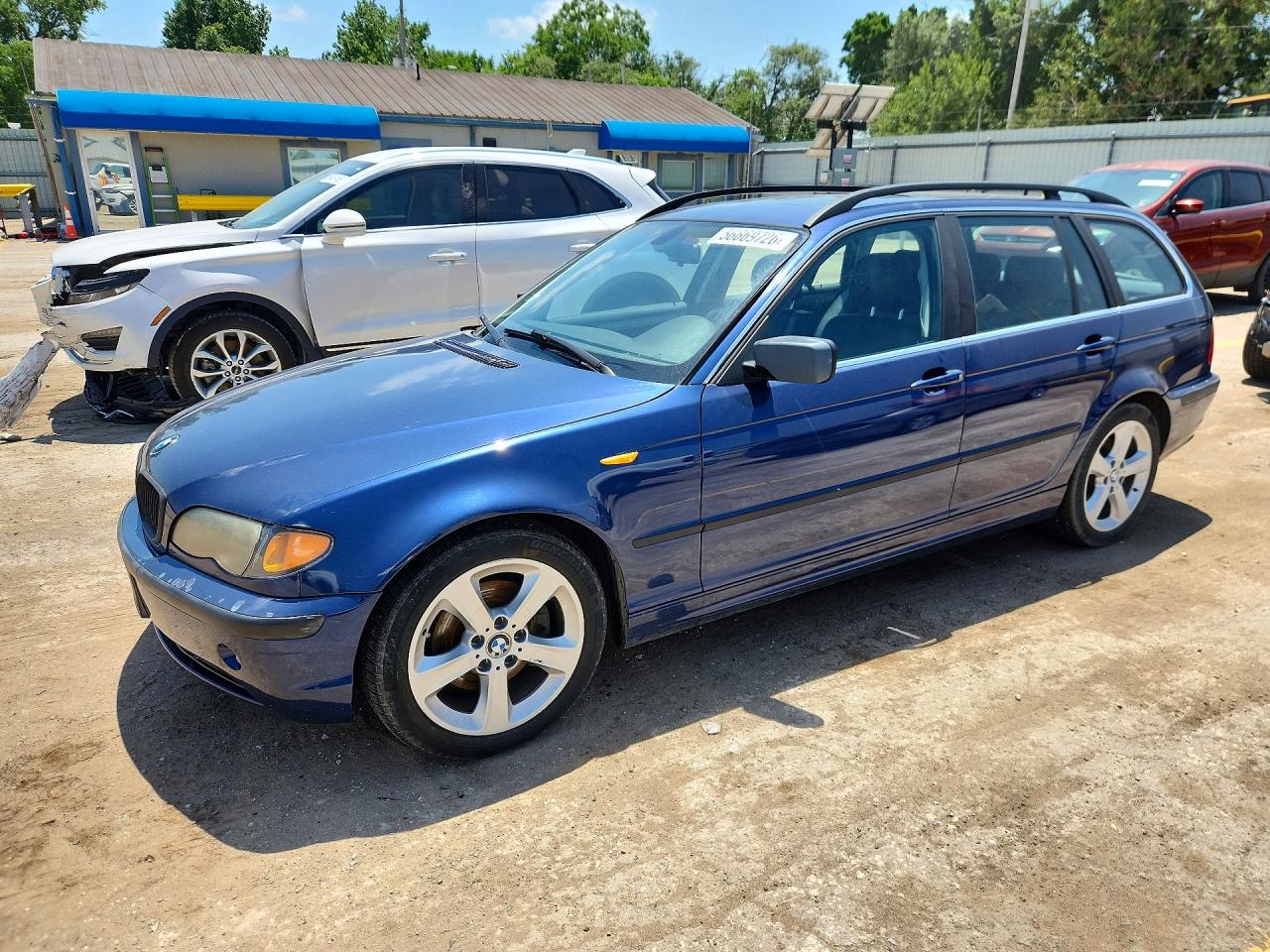 Salvage BMW 3 Series Image