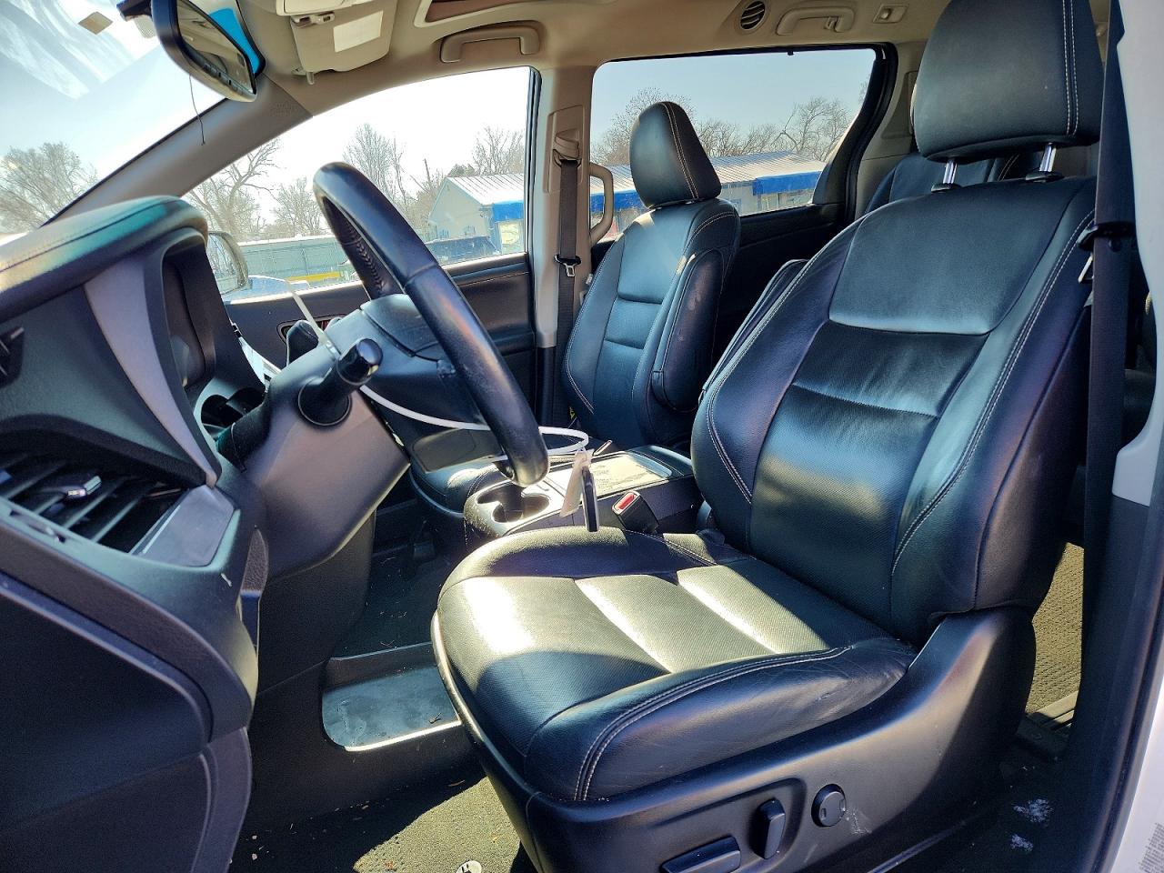 Toyota Sienna Sport