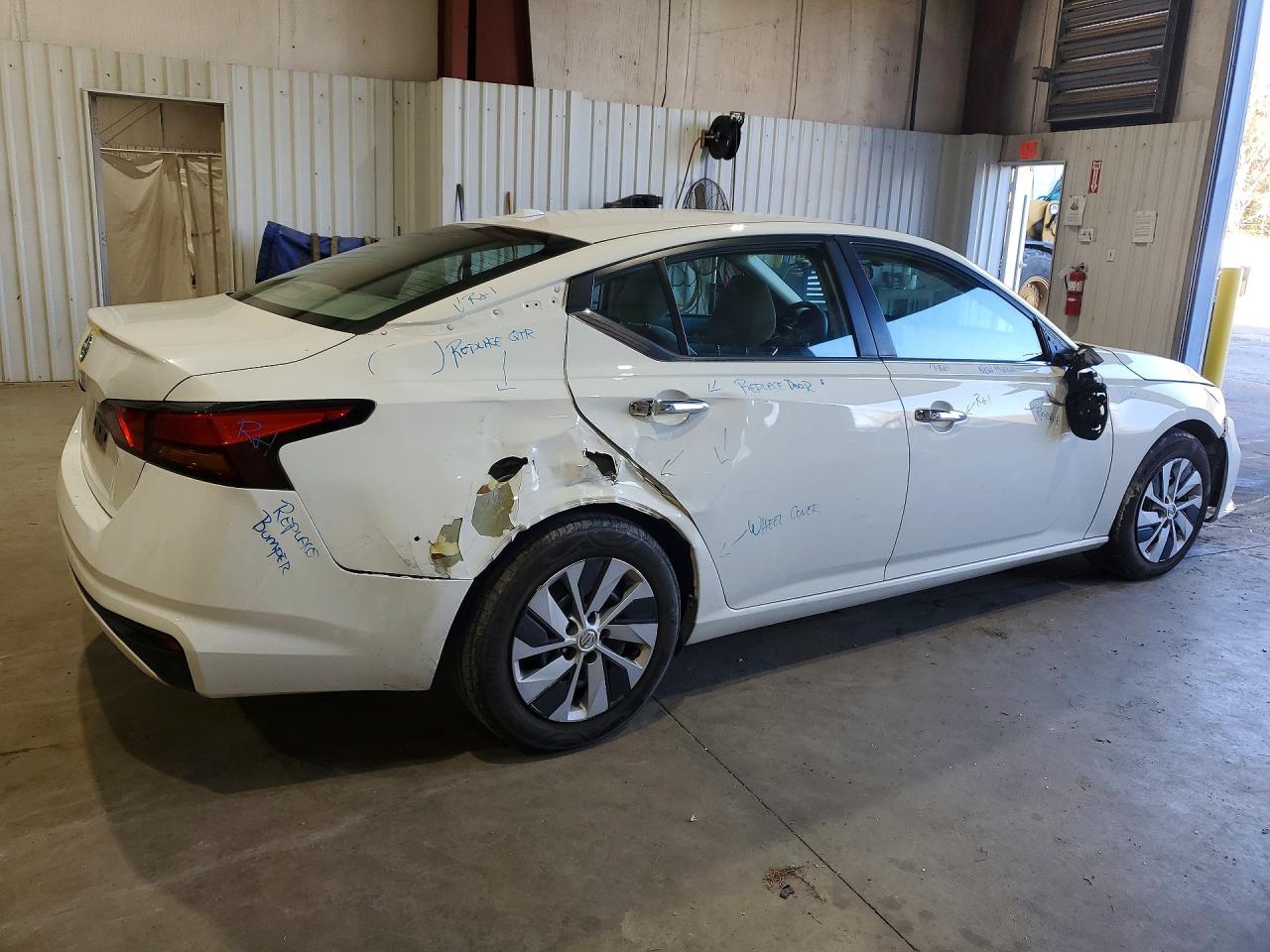 Nissan Altima S