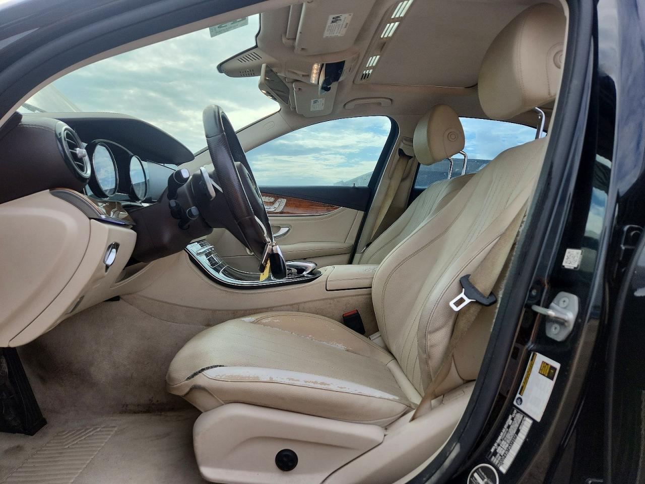 Mercedes-Benz E-Class 300