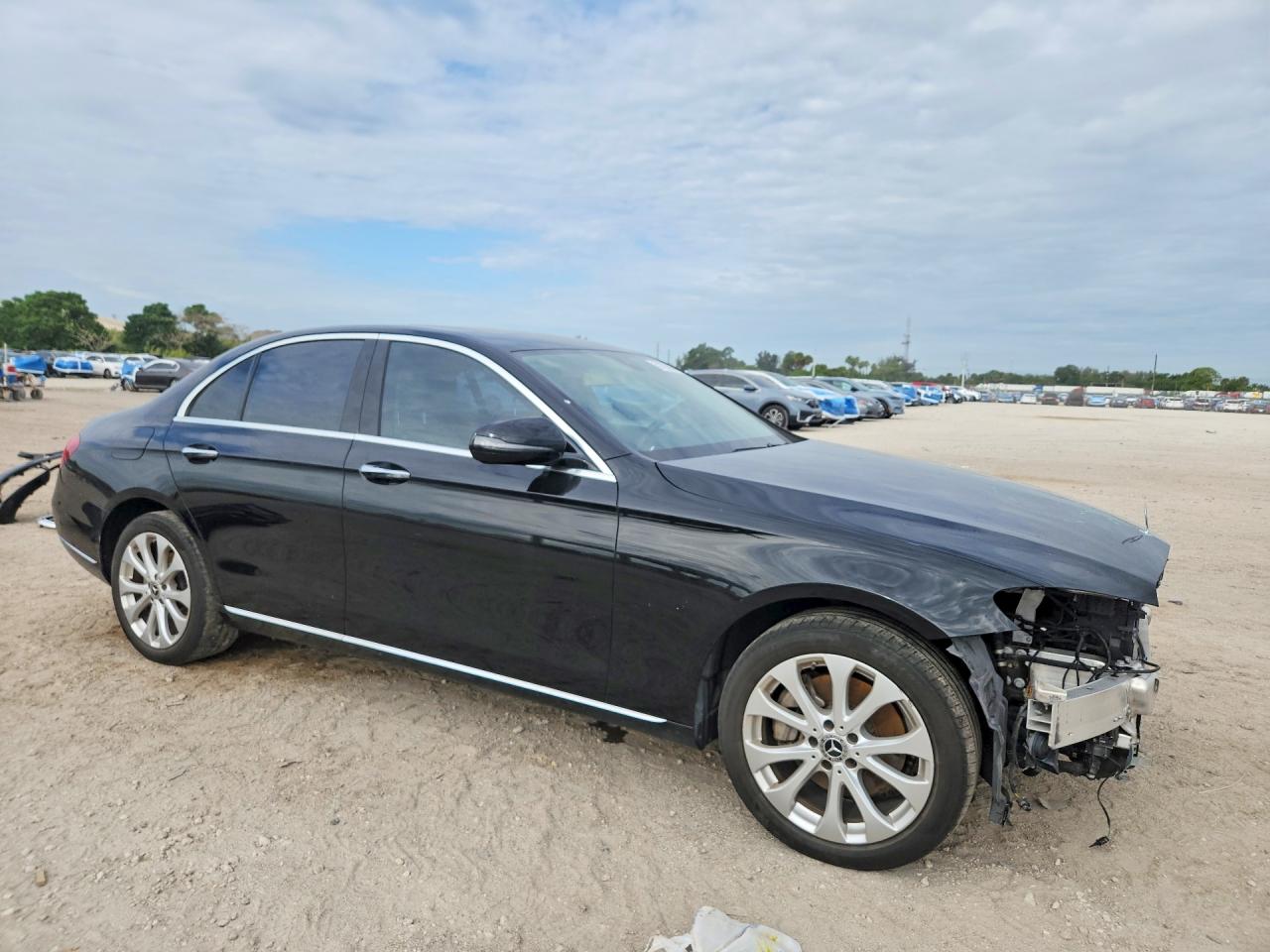 Mercedes-Benz E-Class 300