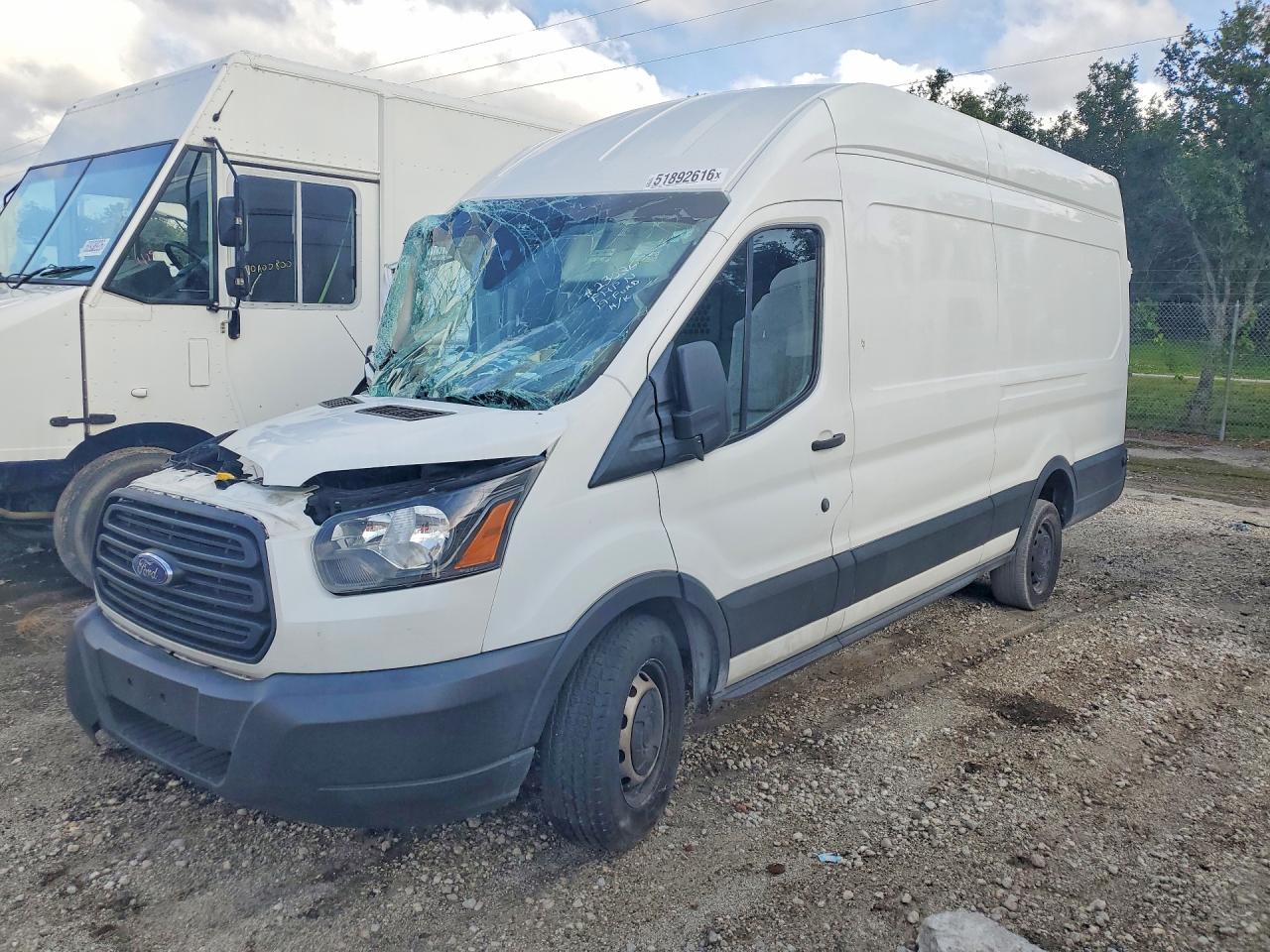Salvage Ford Transit Image