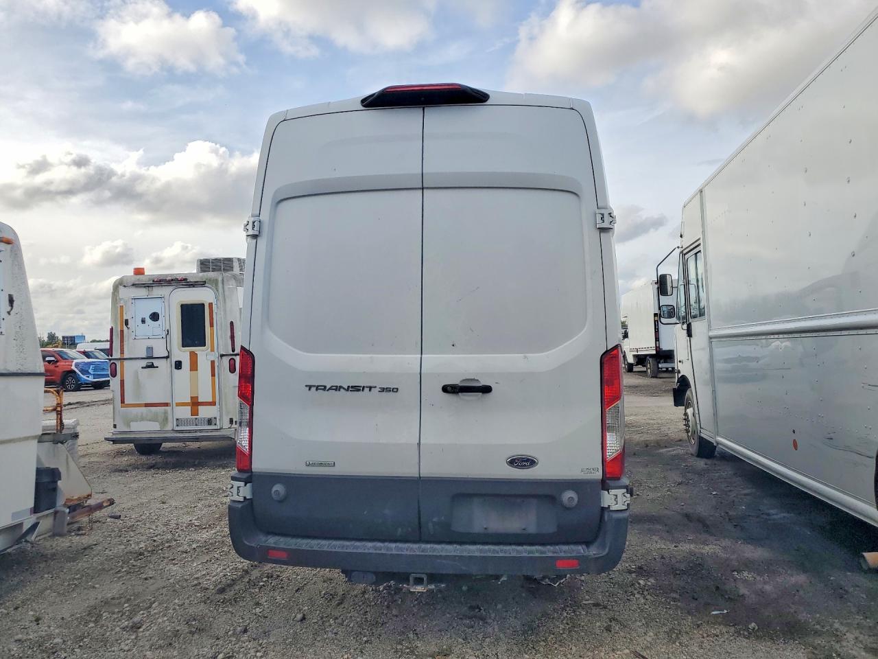 Ford Transit T-350