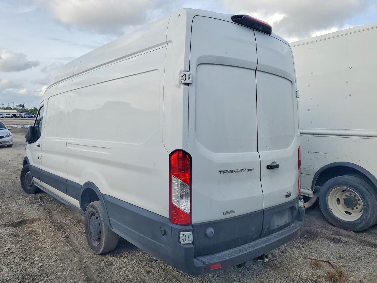 Ford Transit T-350