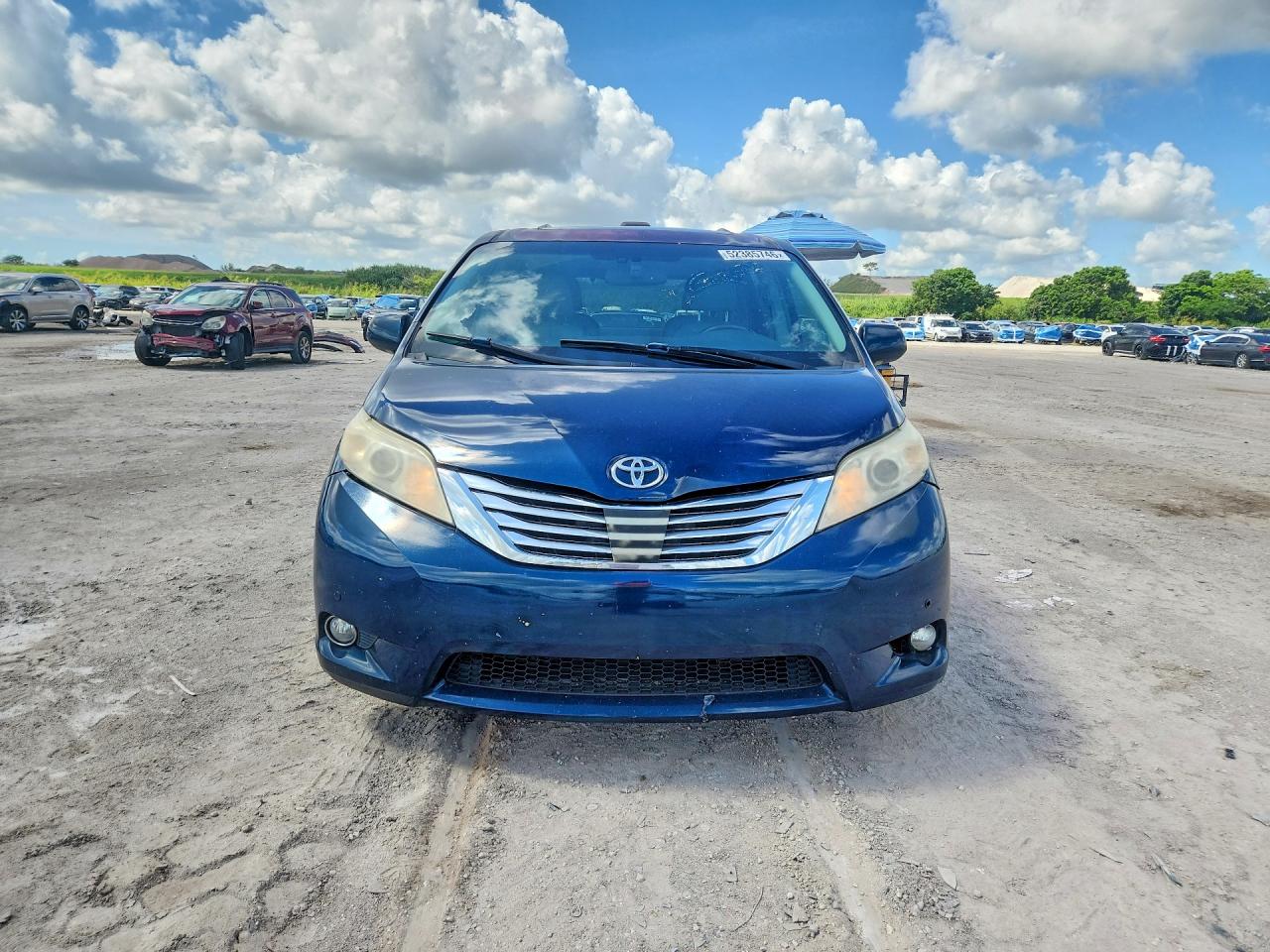 Toyota Sienna Limited 7-passenger