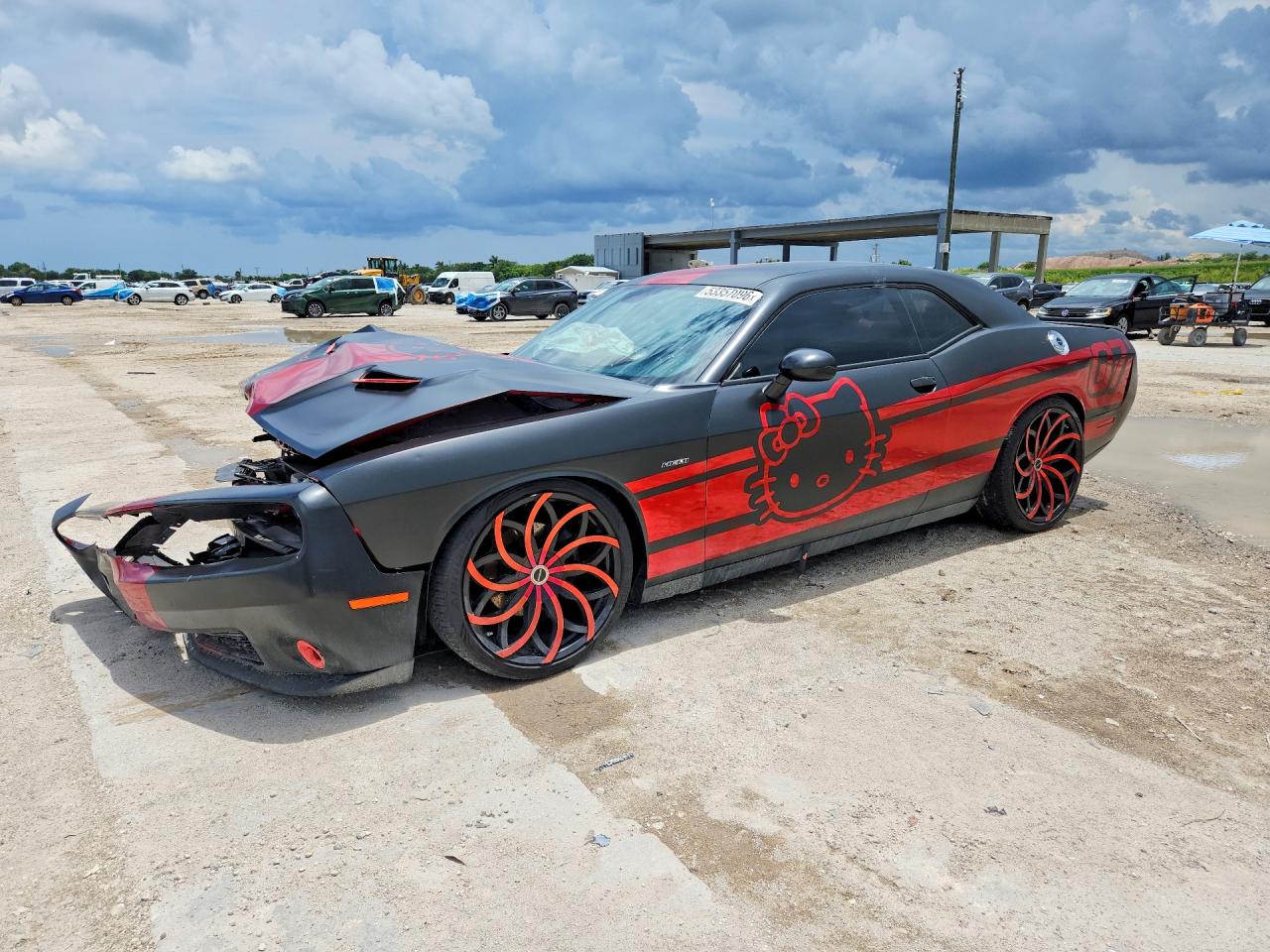 Salvage Dodge Challenger Image