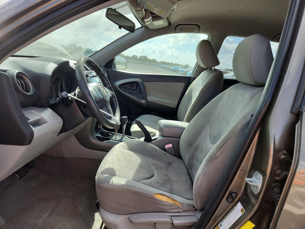 Toyota RAV4 Base