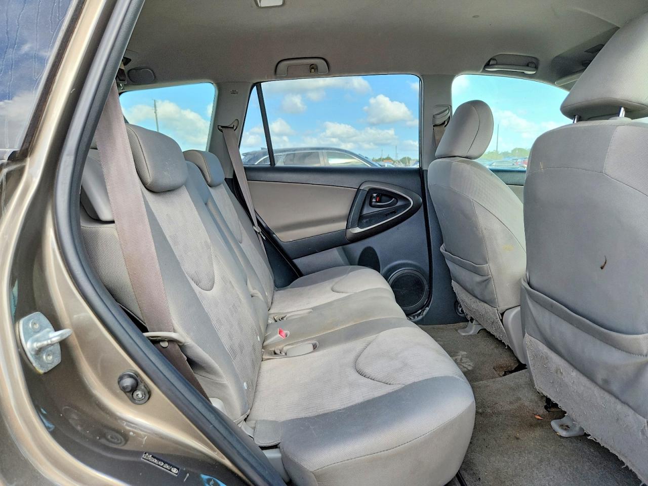 Toyota RAV4 Base