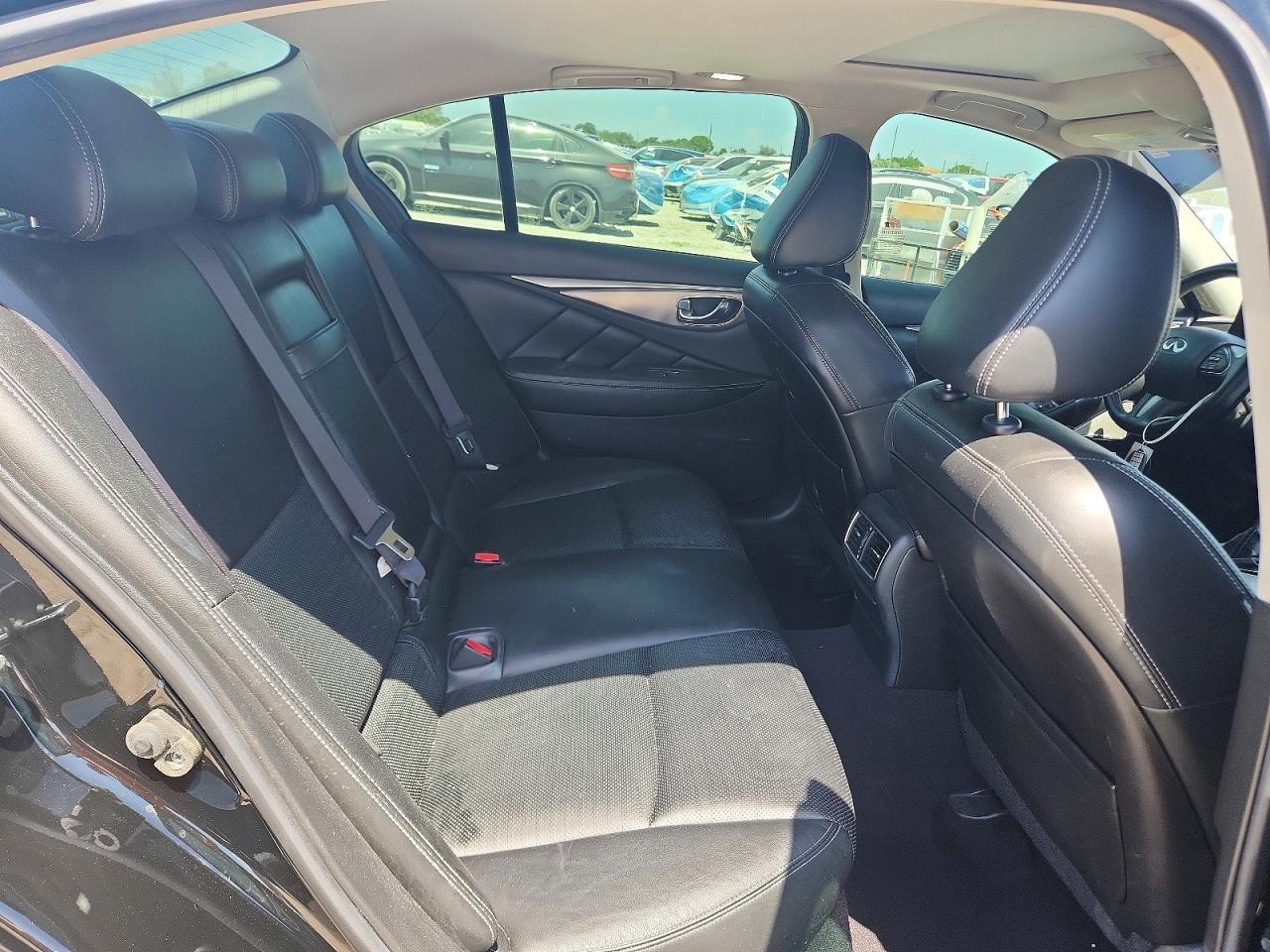 INFINITI Q50 Red Sport 400