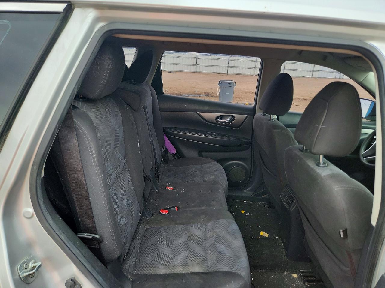 Nissan Rogue S
