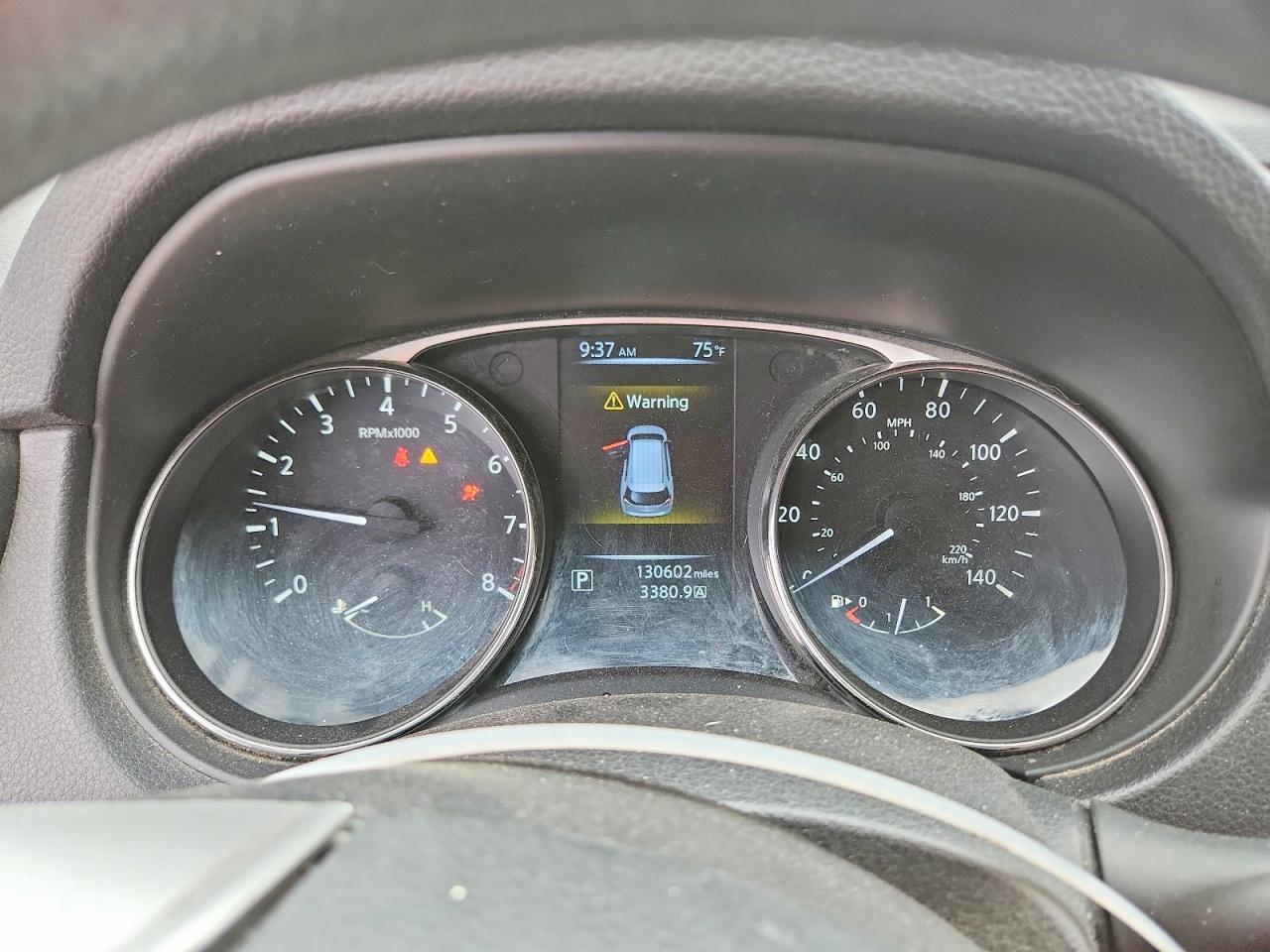 Nissan Rogue S