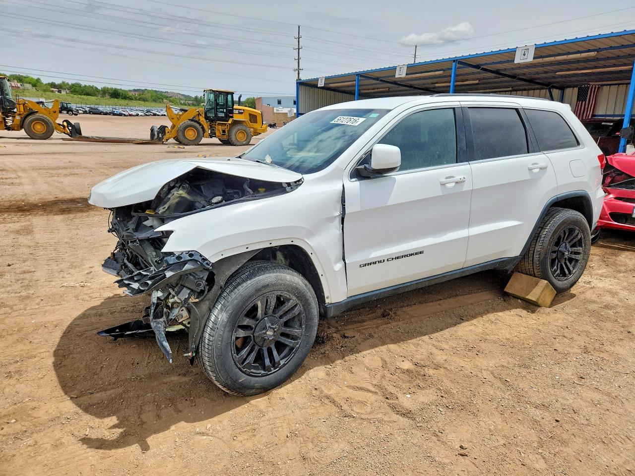Salvage Jeep Grand Cherokee Image