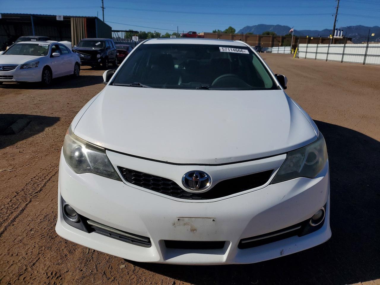 Toyota Camry Se V6