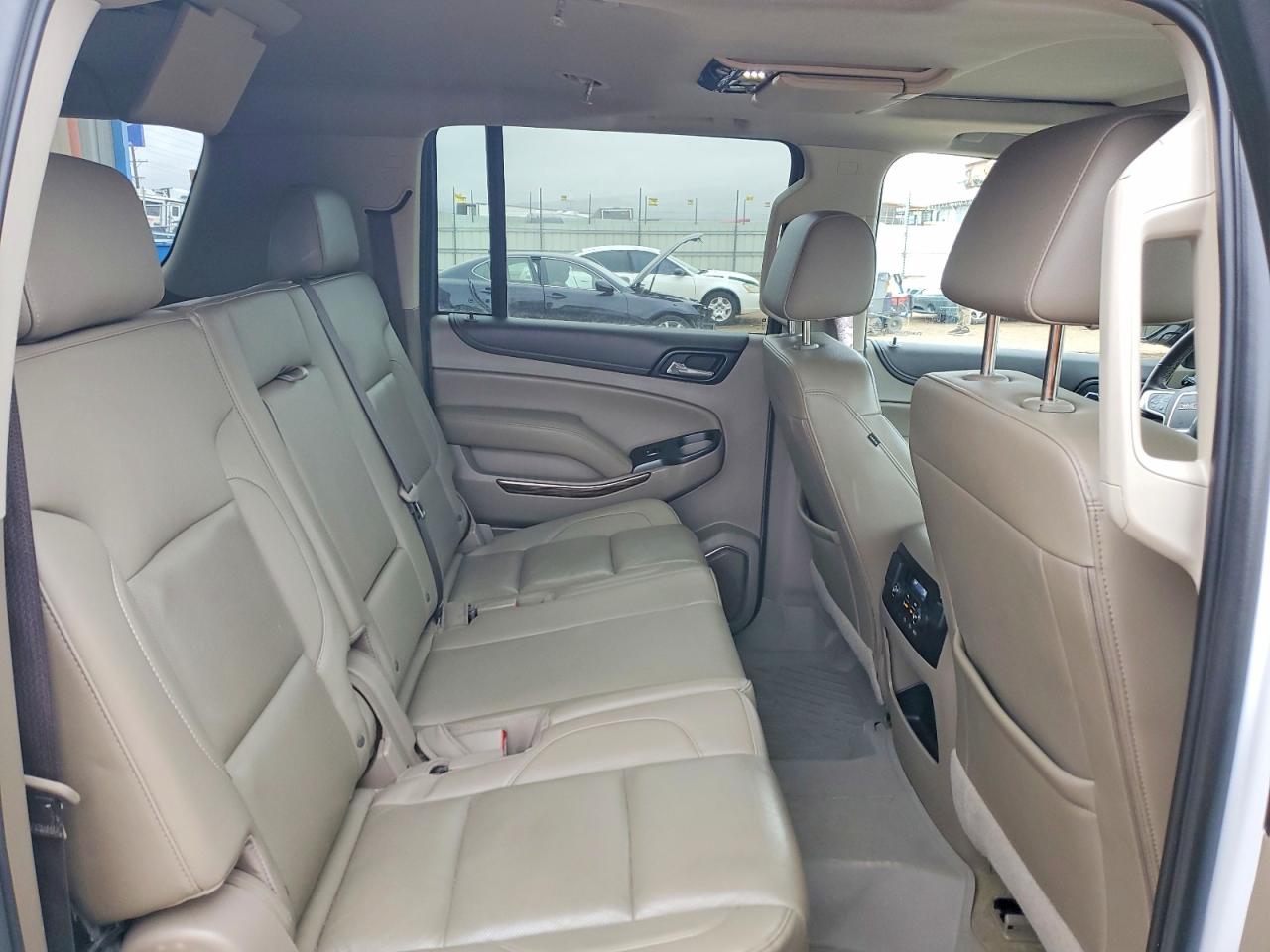 GMC Yukon K1500 Slt