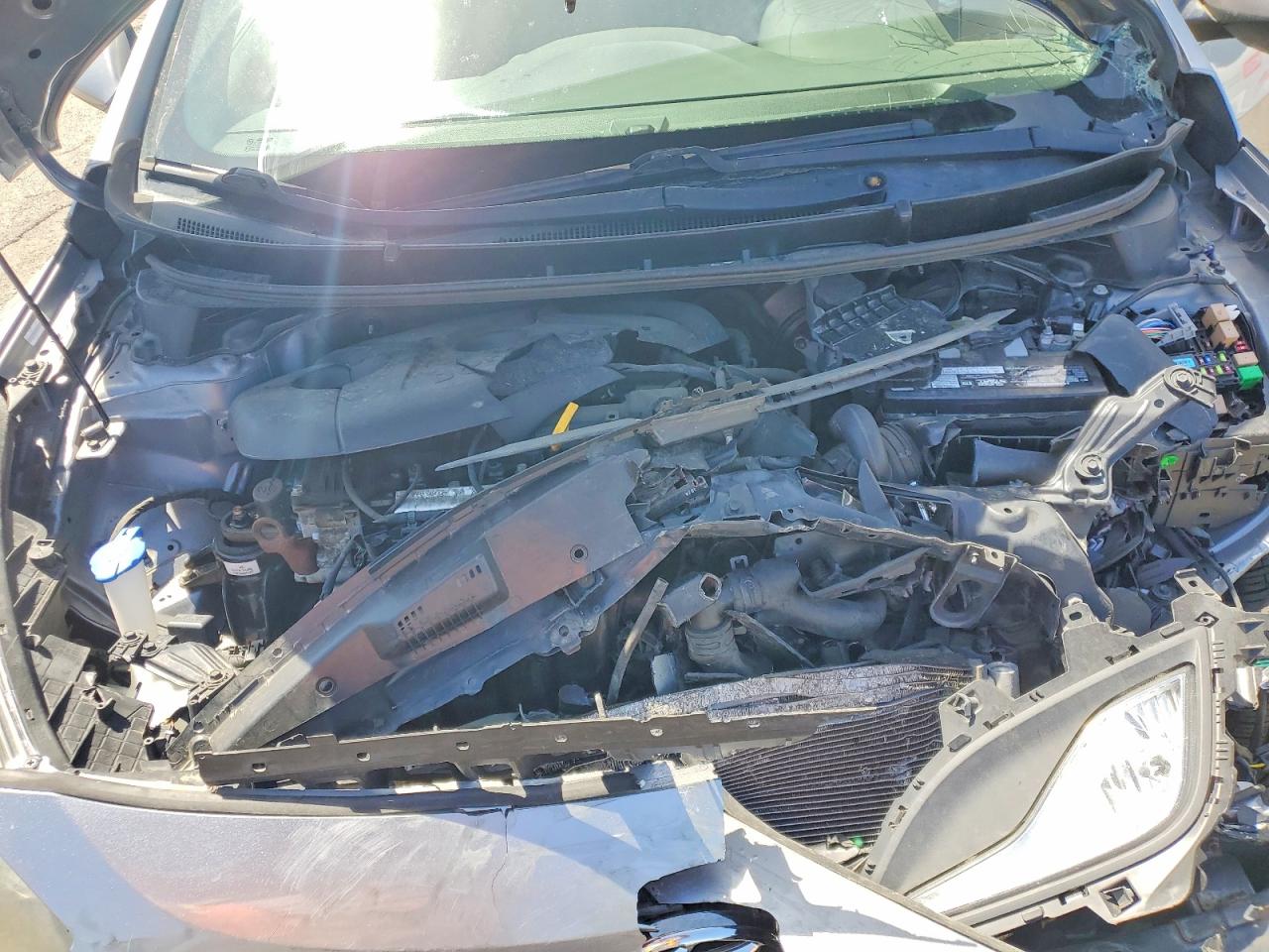 Hyundai ELANTRA Base
