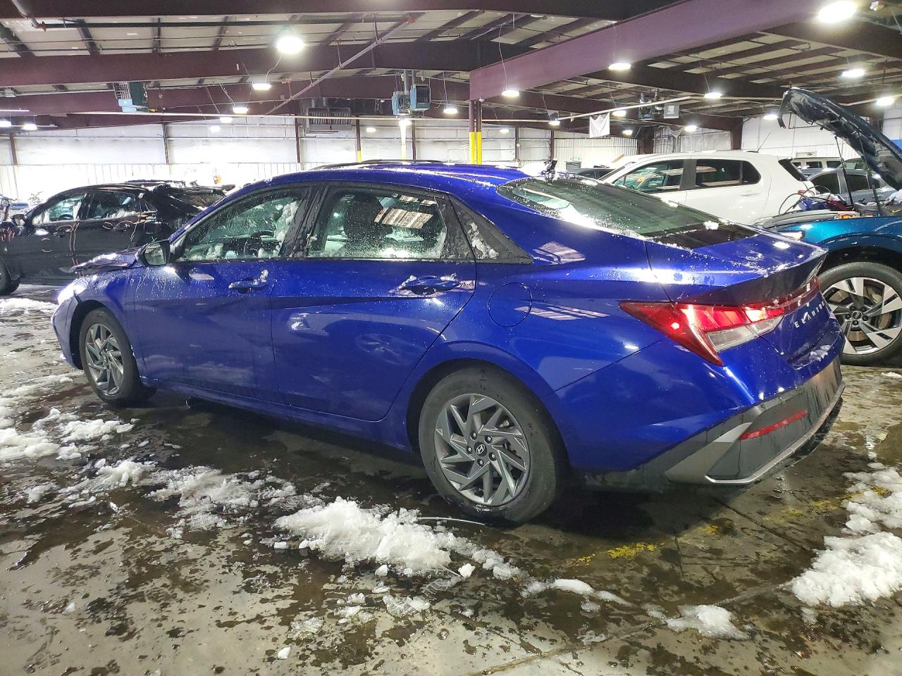Hyundai ELANTRA Sel
