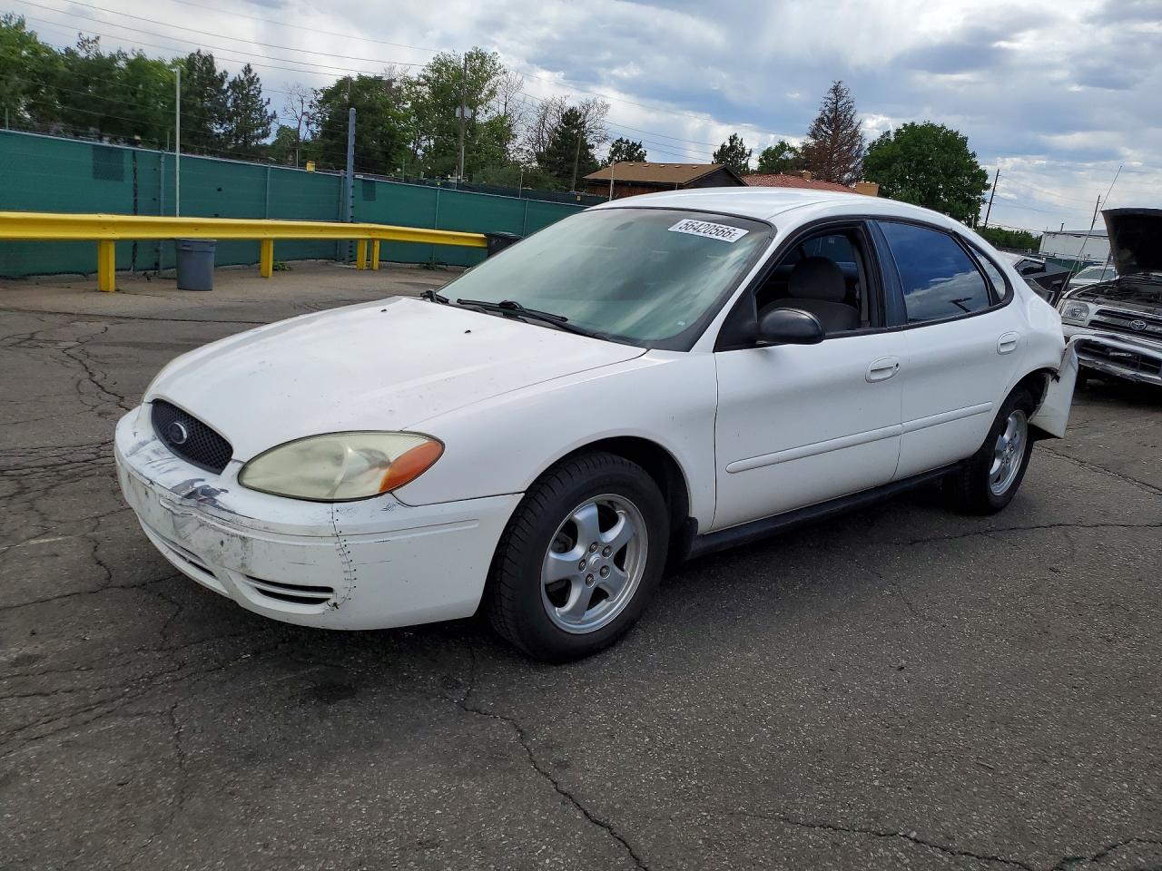 Salvage Ford Taurus Image