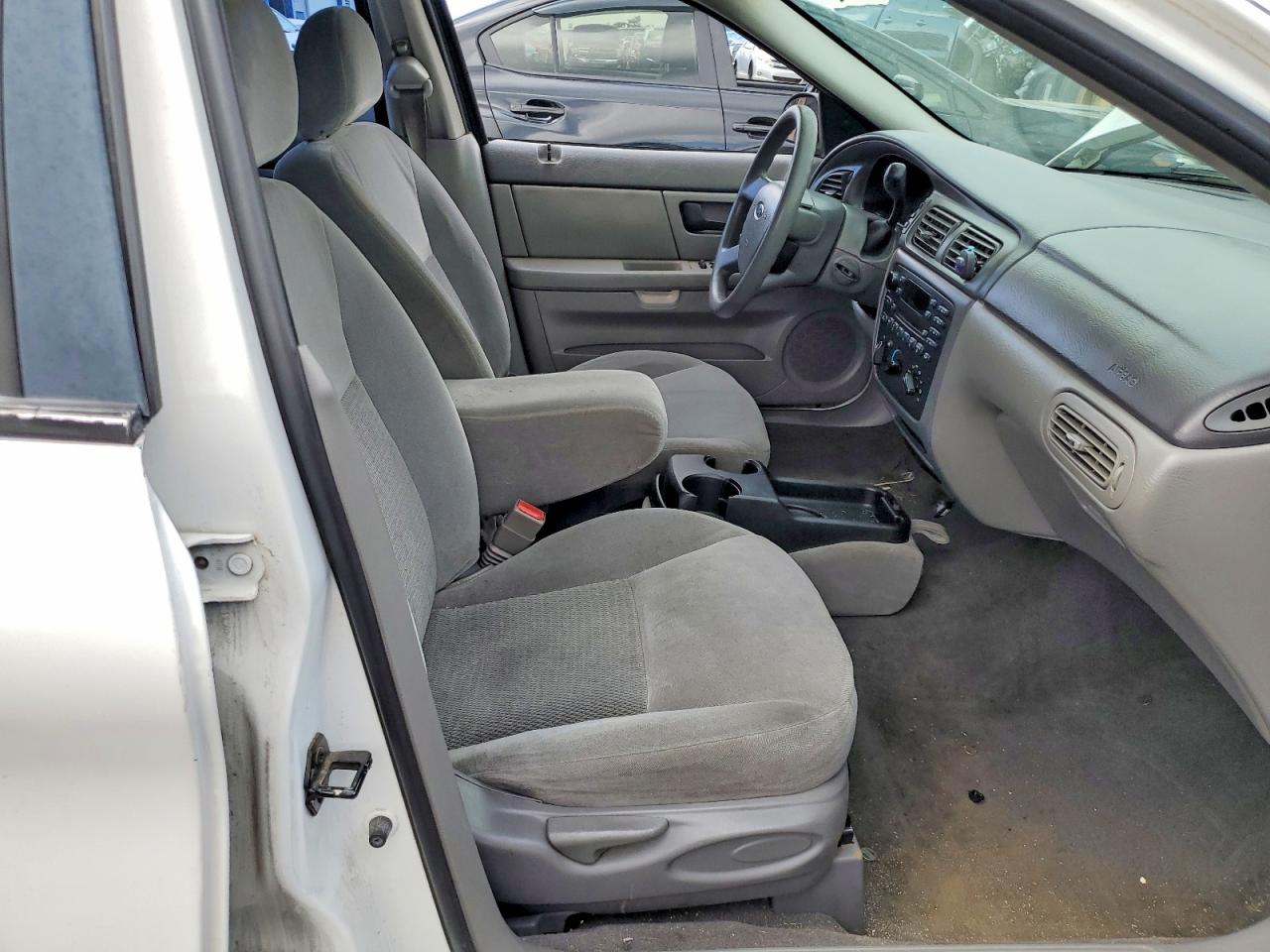 Ford Taurus