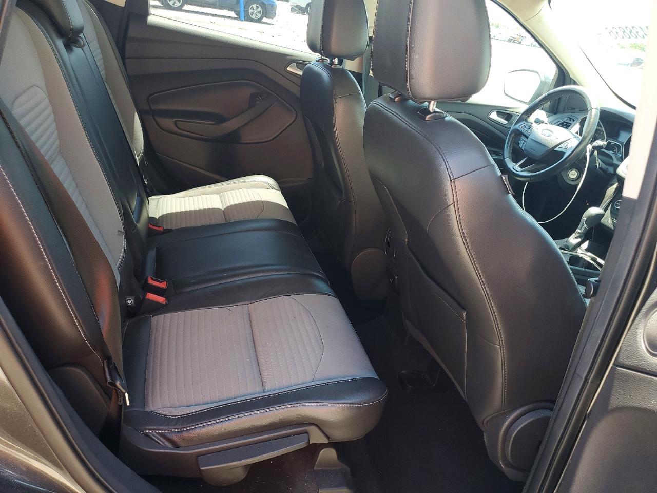 Ford Escape Se