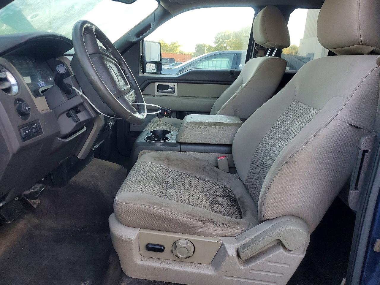 Ford F-150 Super Cab