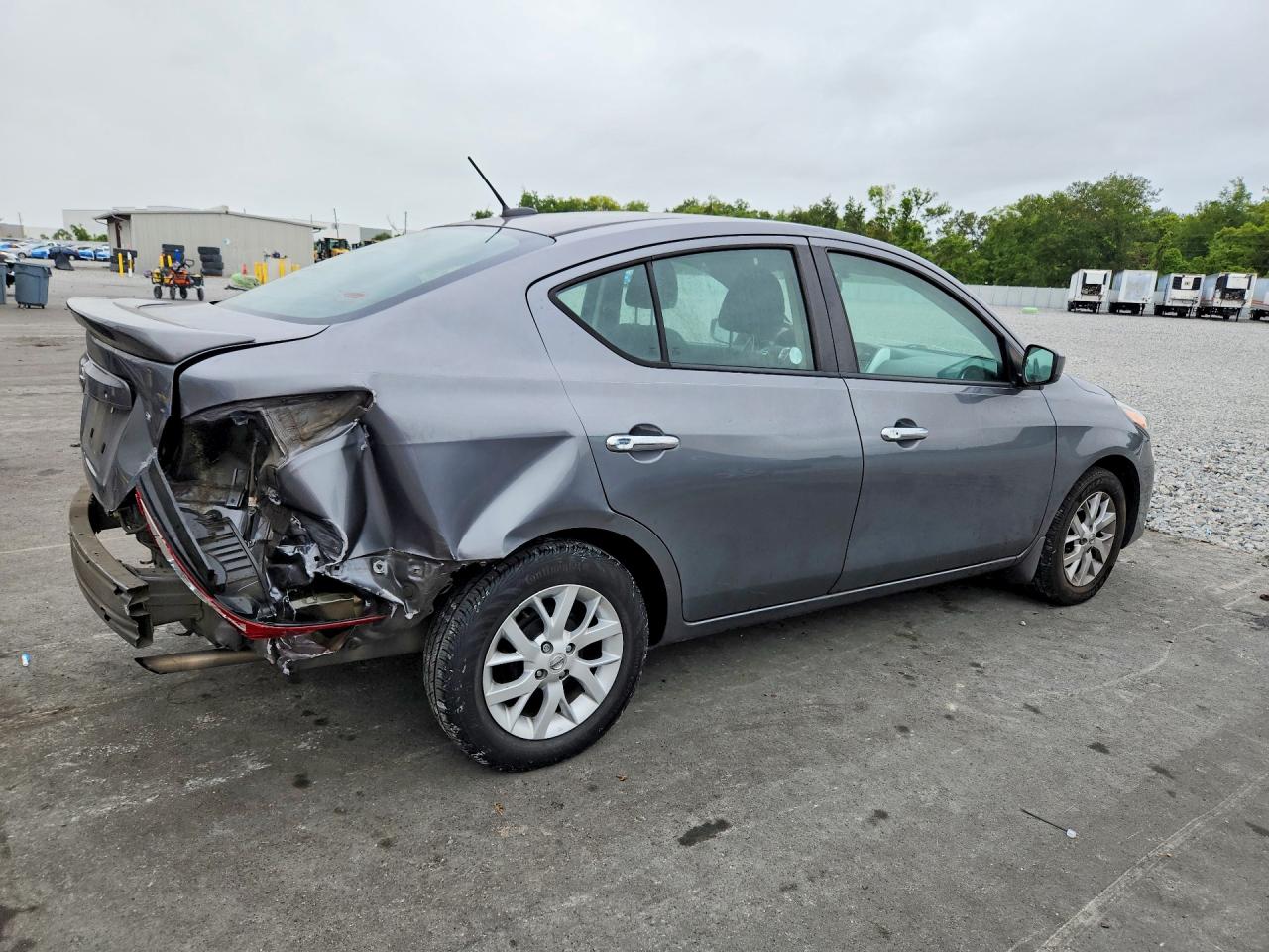 Nissan Versa Sv