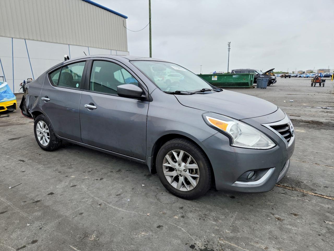 Nissan Versa Sv