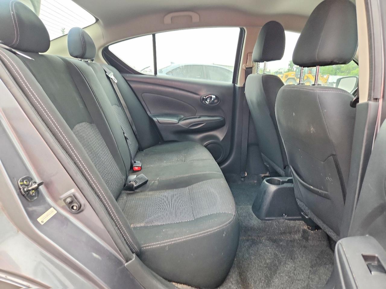 Nissan Versa Sv