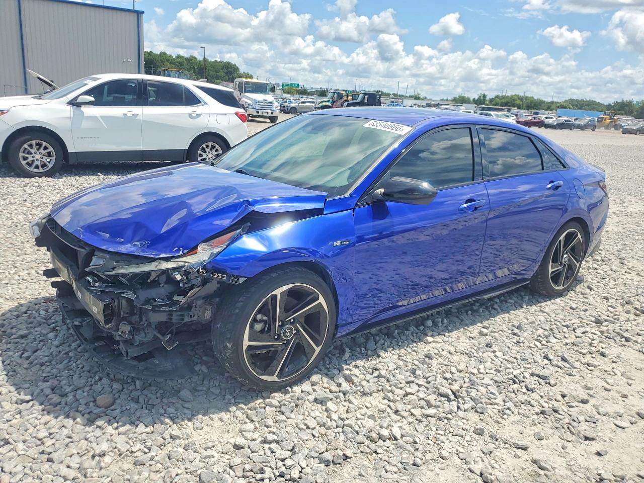 Salvage Hyundai ELANTRA Image