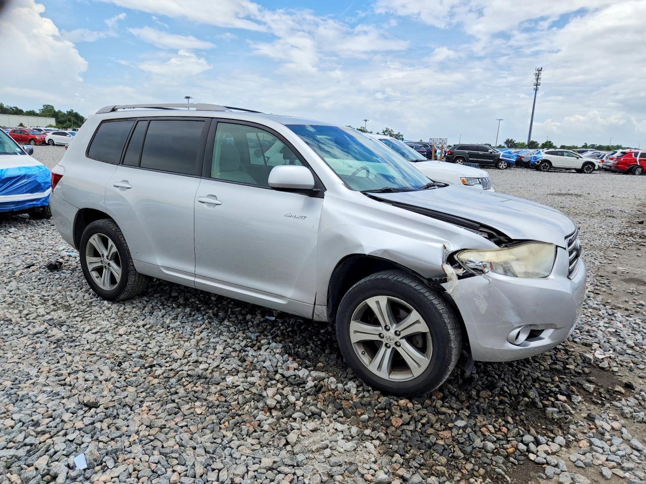Toyota Highlander Sport