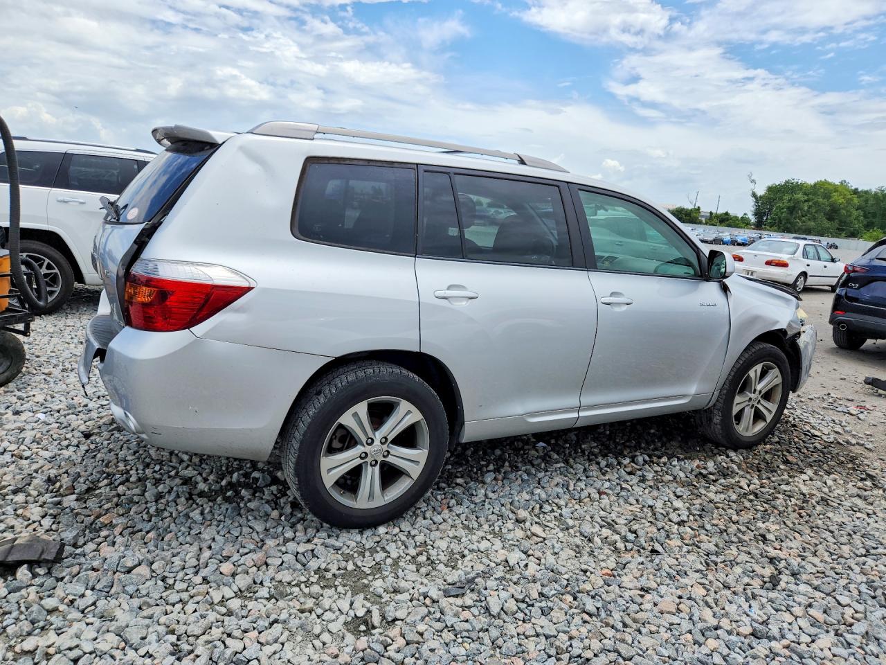 Toyota Highlander Sport