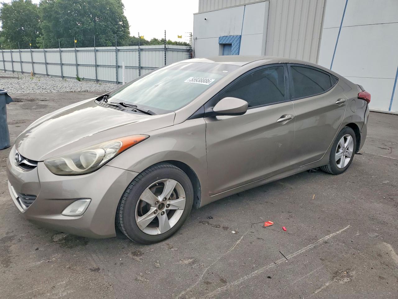 Salvage Hyundai ELANTRA Image