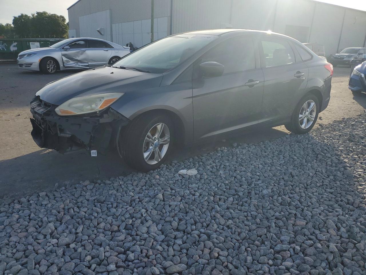 Salvage Ford Focus Image