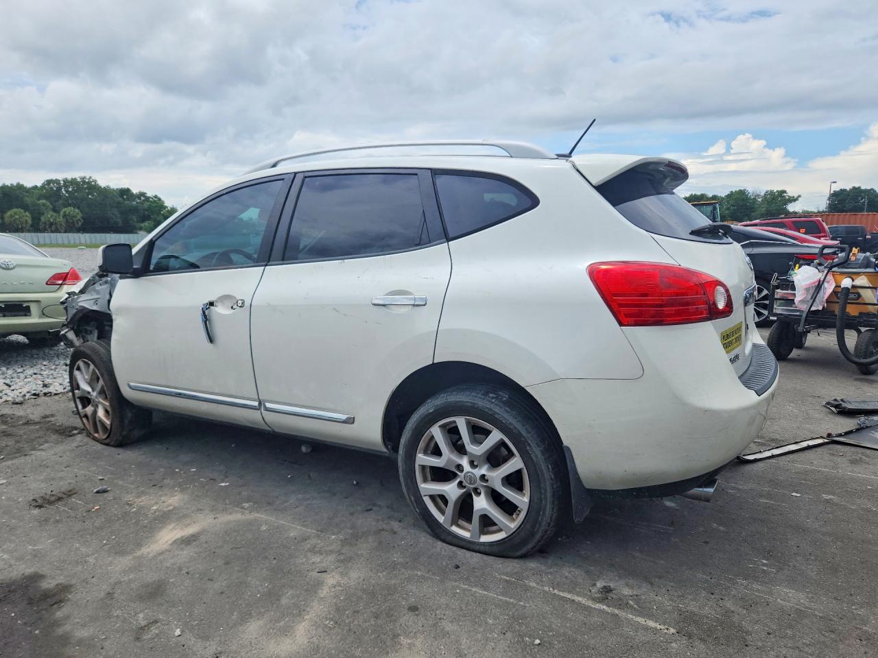 Nissan Rogue S