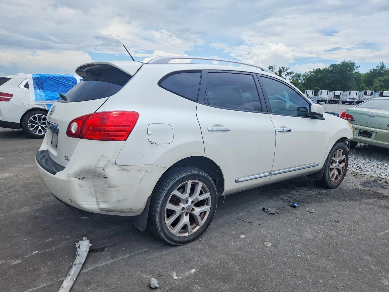 Nissan Rogue S