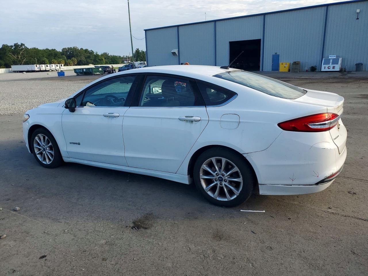 Ford Fusion Se Hybrid