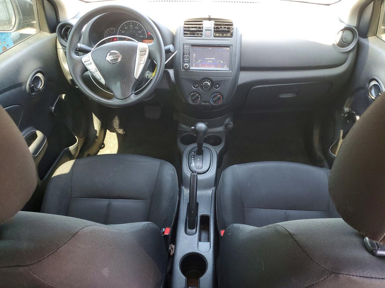 Nissan Versa S Plus