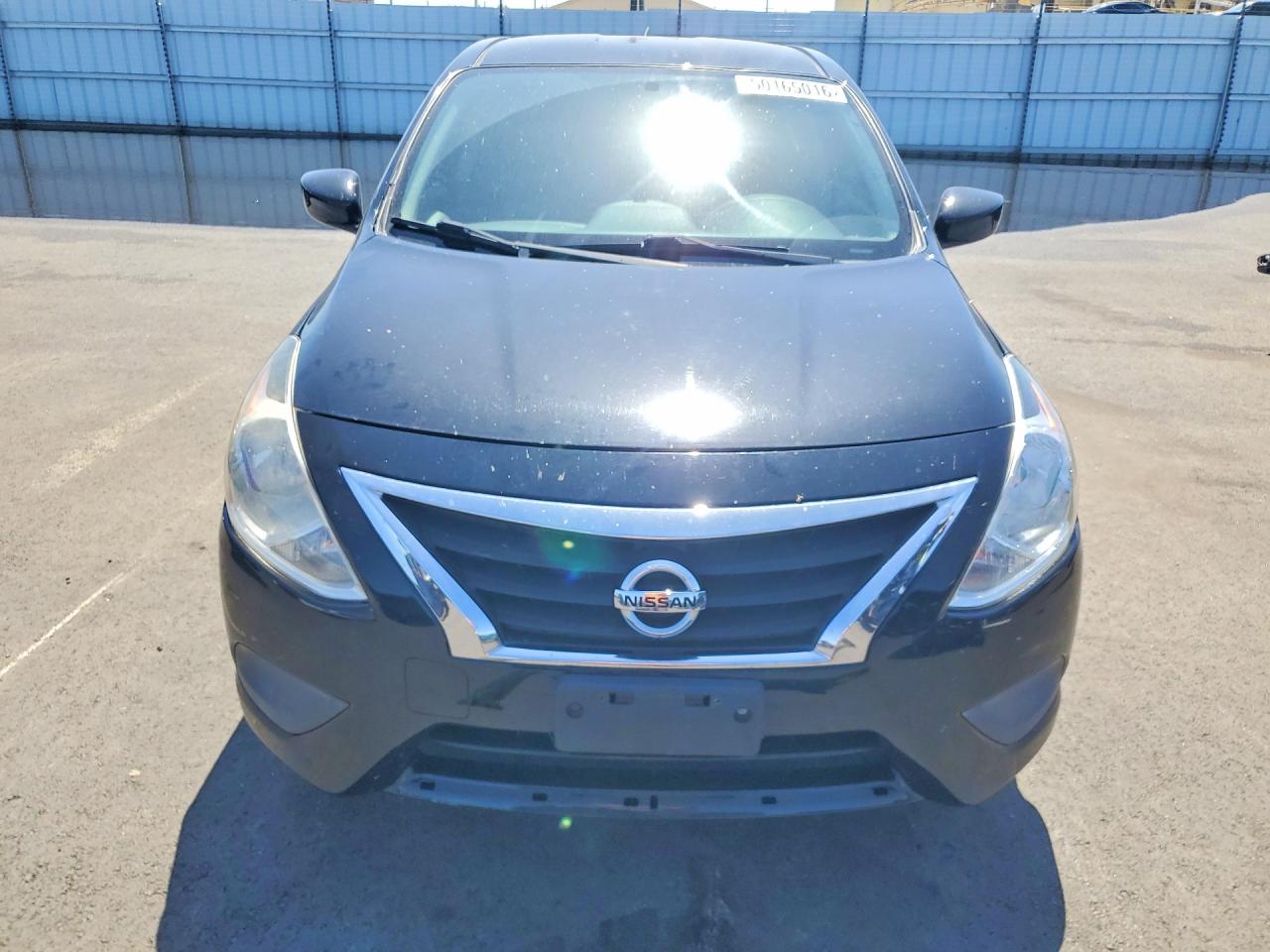 Nissan Versa S Plus