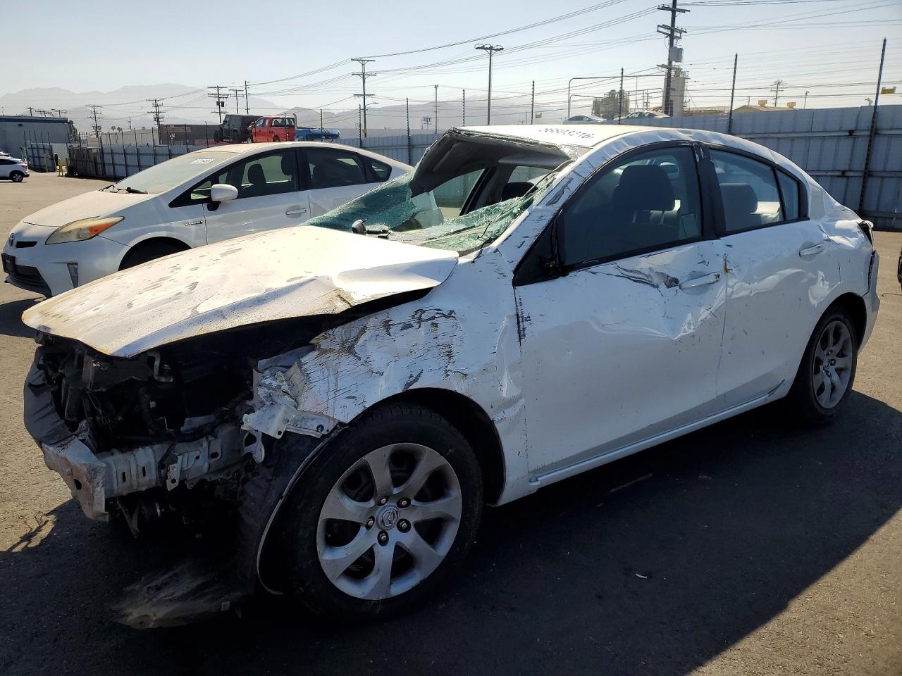 Salvage Mazda 3 Image