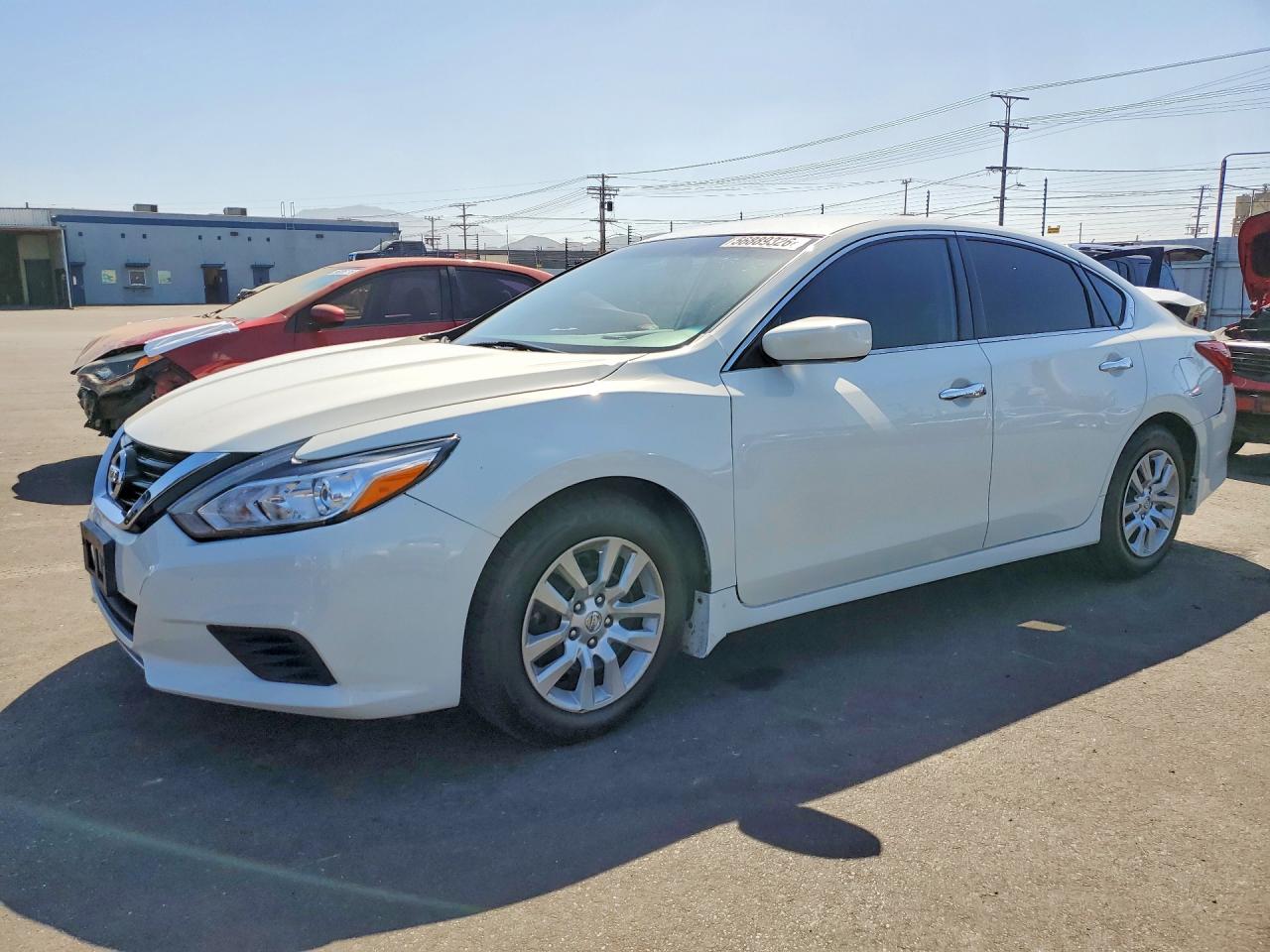 Salvage Nissan Altima Image
