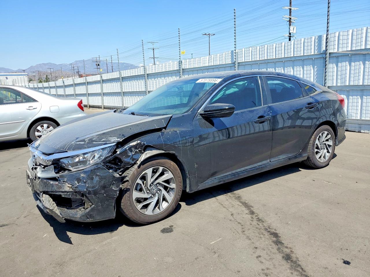 Salvage Honda Civic Image