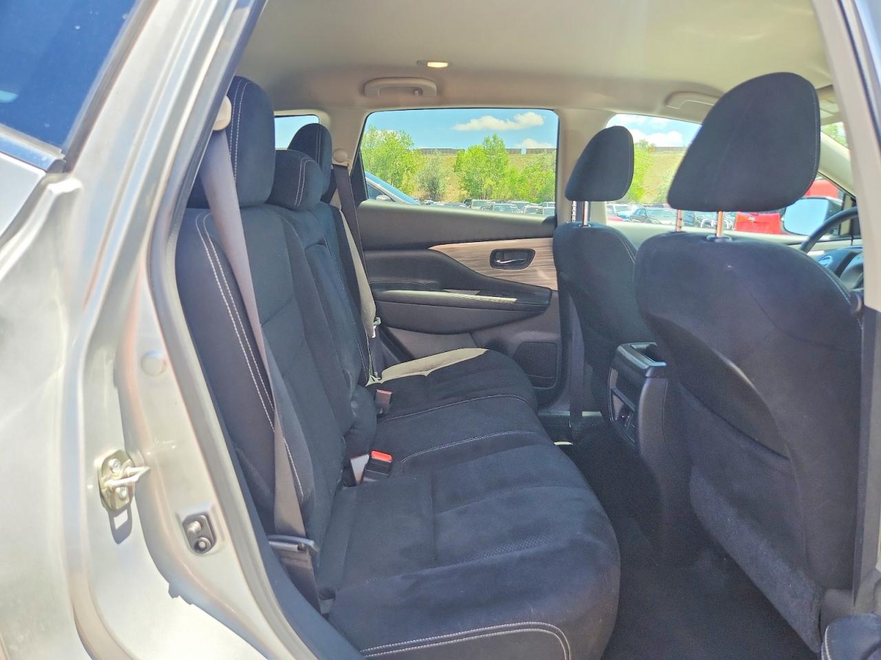 Nissan Murano S